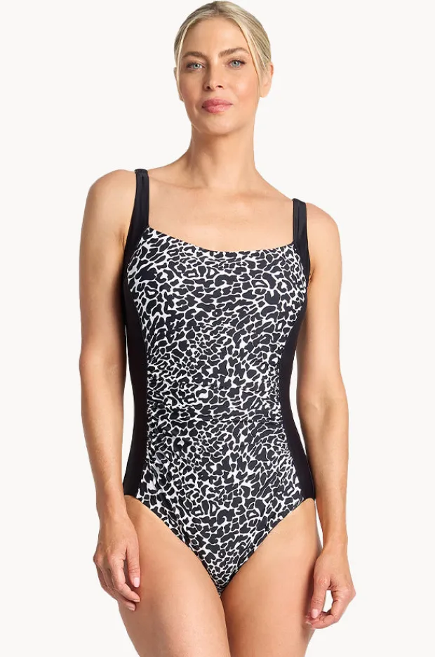 Women Jantzen Animal DD/E Cup Soft Strap One Piece