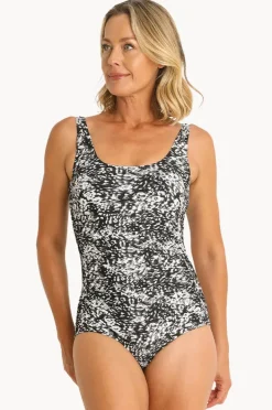 Women Jantzen Animal Pintuck One Piece