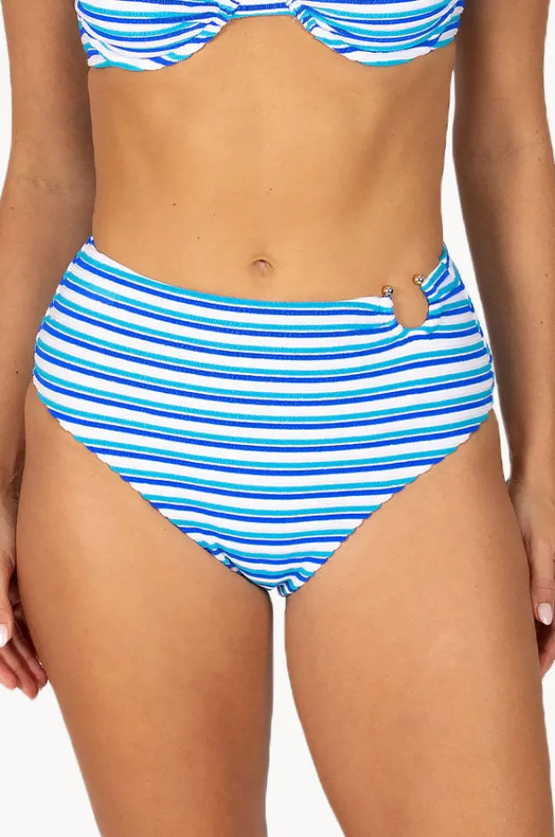 Women Baku Capri High Waist Cheeky Pant