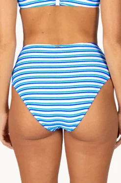 Women Baku Capri High Waist Cheeky Pant