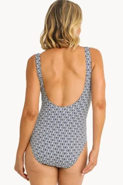 Women Jantzen Chains Bar Surplice One Piece