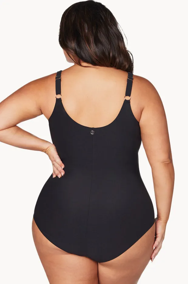 Women Artesands Delacroix One Piece