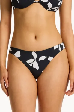 Women Jets Elora Bloom Hipster