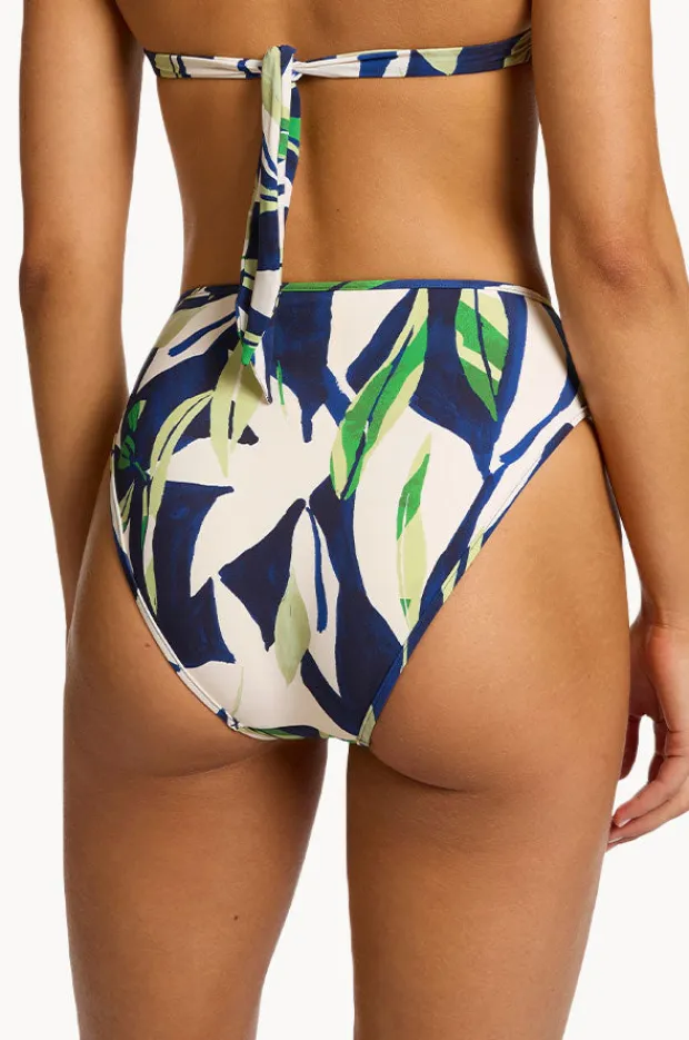 Women Jets Fauna High Leg High Waist Pant