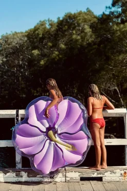 Sunny Life Hibiscus Luxe Lie On Float