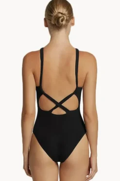 Women Jets et High Neck One Piece