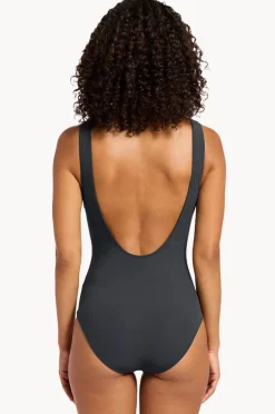 Women Jets et Lien Plunge One Piece