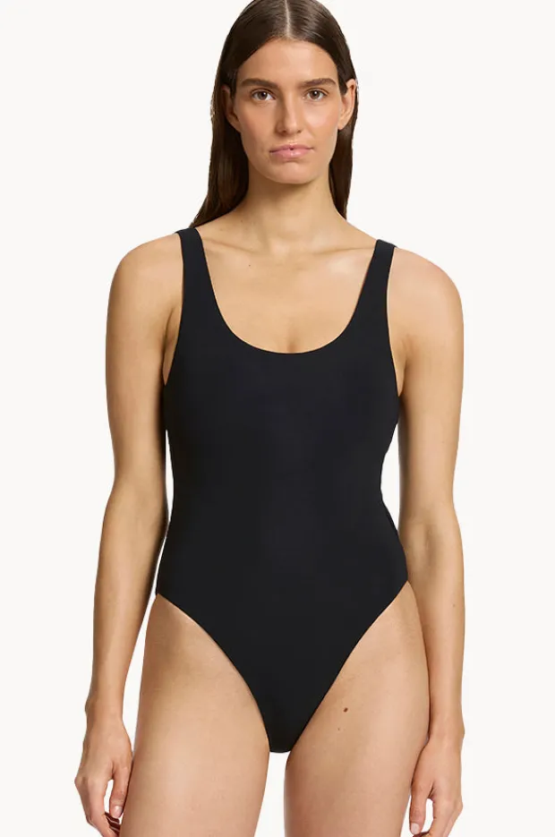 Women Jets et Scoop Neck High Leg One Piece