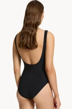 Women Jets et Scoop Neck High Leg One Piece