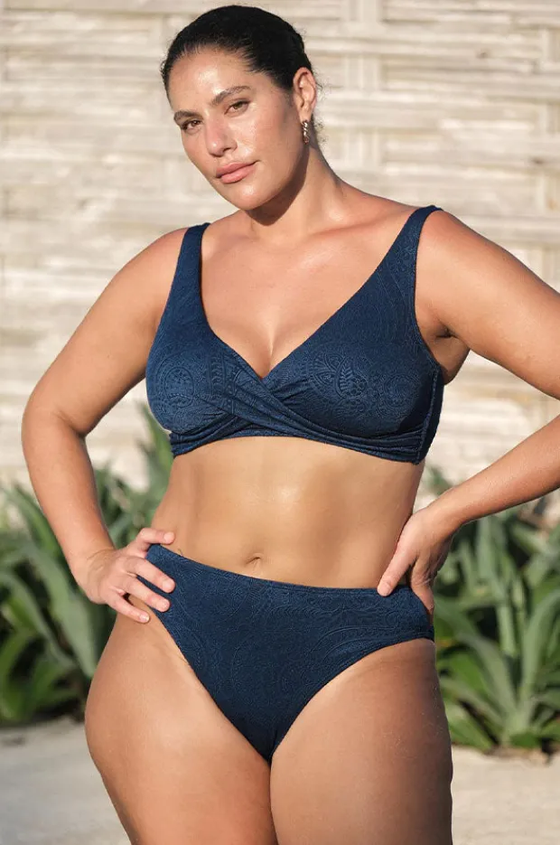 Women Artesands La Traviata Delacroix Cross Front Bra