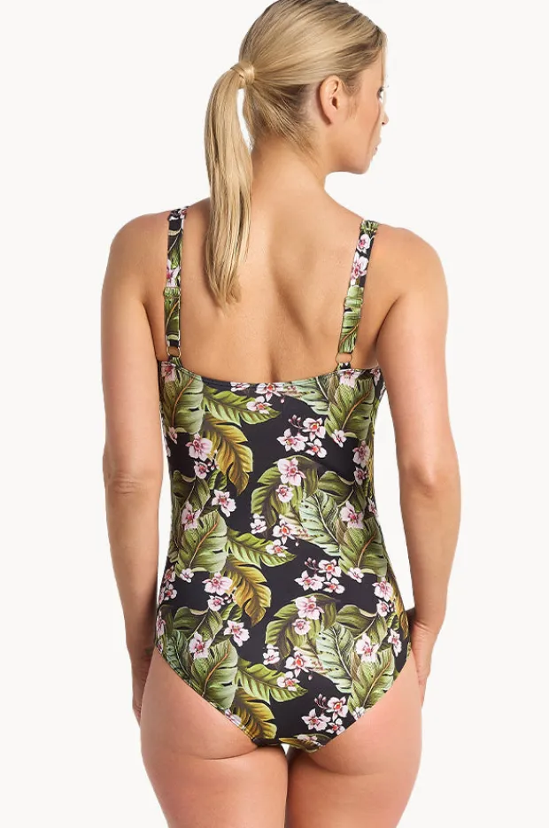 Women Poolproof Leafique F/G Cup Twist One Piece