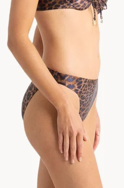 Women Sunseeker Lioness Classic Pant