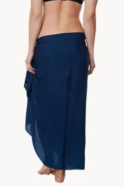 Women Sundrenched Long Plain Fringed Sarong