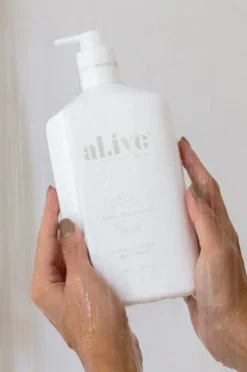Women Al.ive Body Mango & Lychee Body Wash 750ml