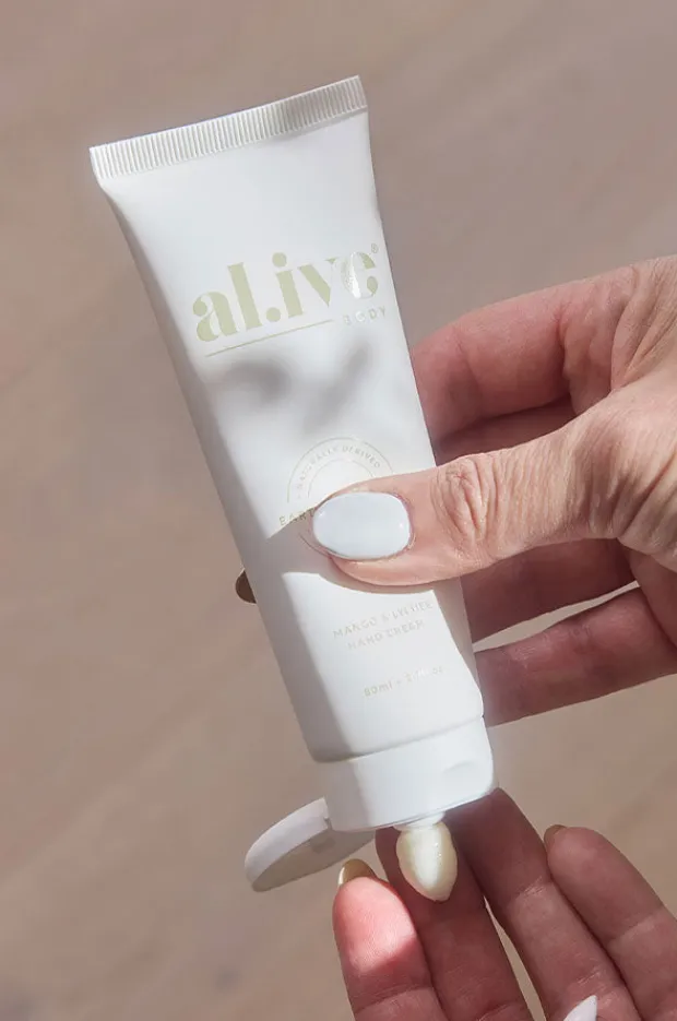 Women Al.ive Body Mango & Lychee Hand Cream 80ml