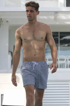 Vacay Mens The Hamptons Swim Short