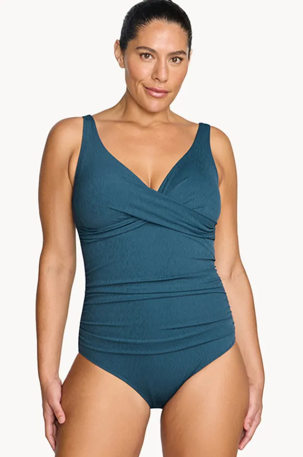 Women Artesands Minque Delacroix One Piece