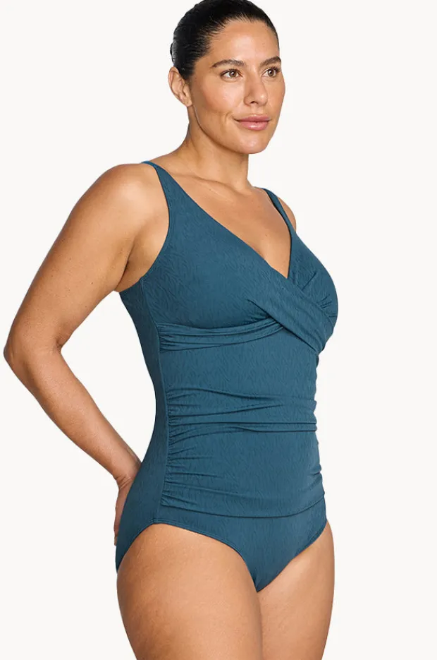 Women Artesands Minque Delacroix One Piece
