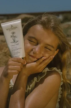 Women Eco Tan Natural Rose Hip Sunscreen