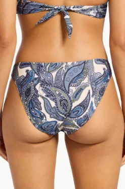 Women Jets Oasis Paisley Hipster