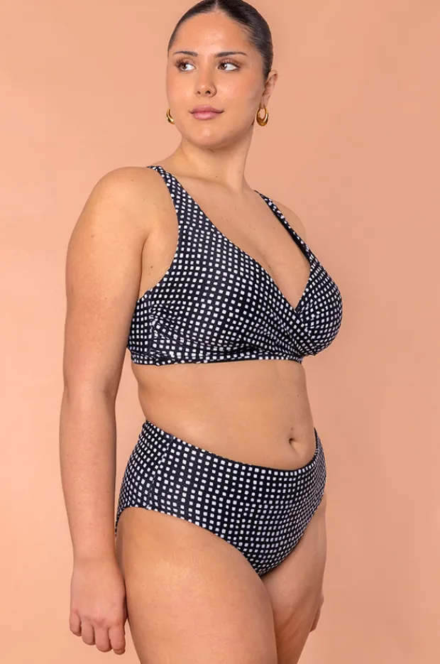 Women Baku Picnic Point F Cup Wrap Bra