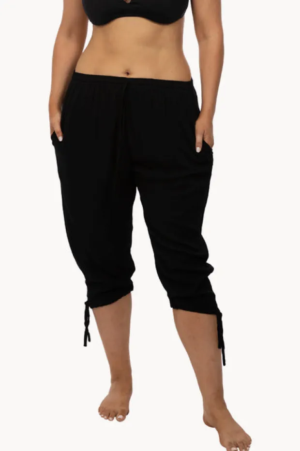 Women Sundrenched Plain 3/4 Pant
