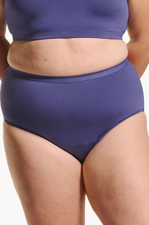 Women Love Luna Plain Full Brief