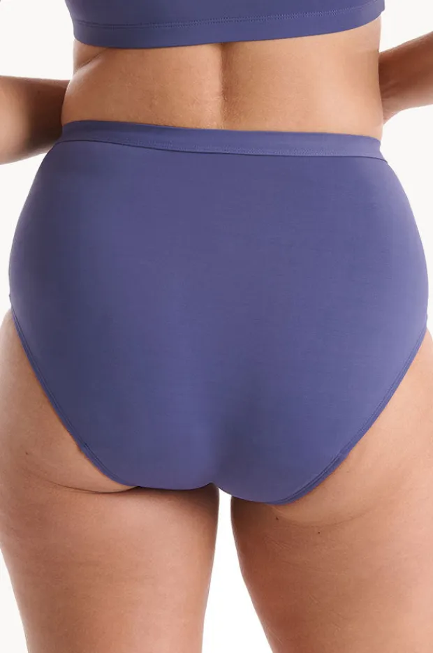 Women Love Luna Plain Full Brief