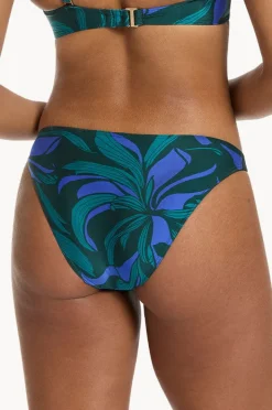 Women Jets Queen Of The Night Hipster Pant