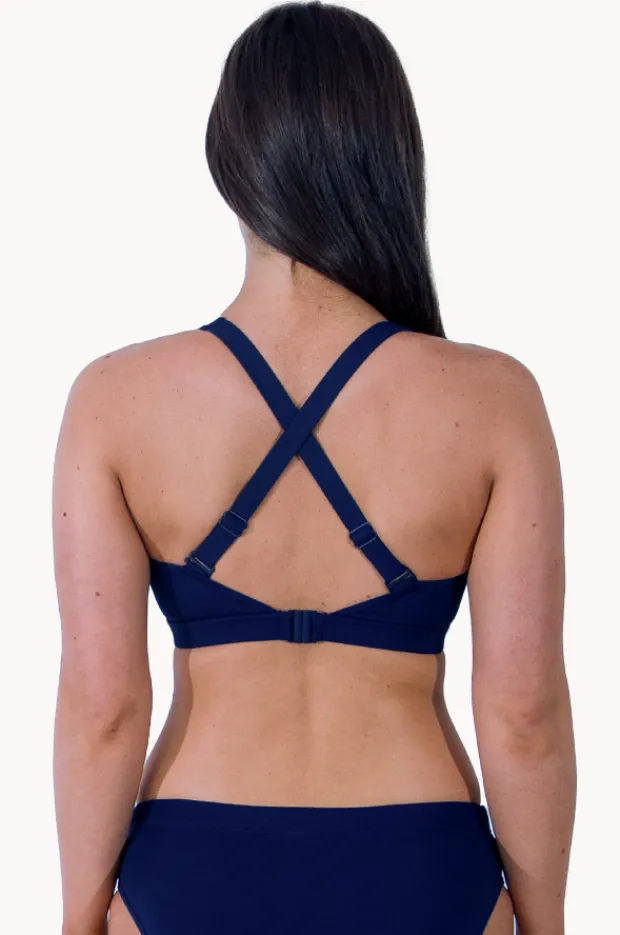 Women Base Swim Sports Multi Fit Crop