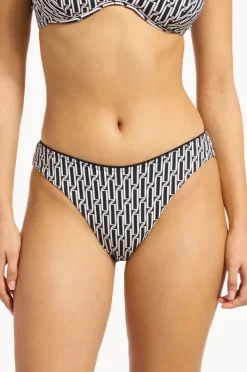 Women Jets Spring Geo High Leg Pant