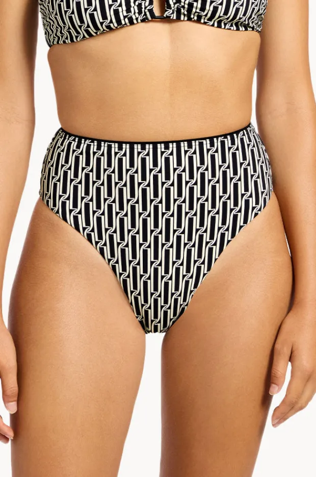 Women Jets Spring Geo High Waist High Leg Pant