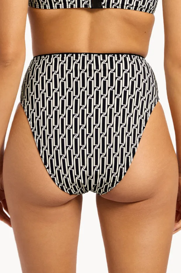 Women Jets Spring Geo High Waist High Leg Pant
