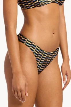 Women Jets Urban Geo Hipster