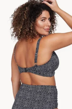Women Artesands Zig Zag Delacroix Cross Front Bra